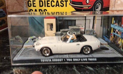 Fabbri james bond car - bond,